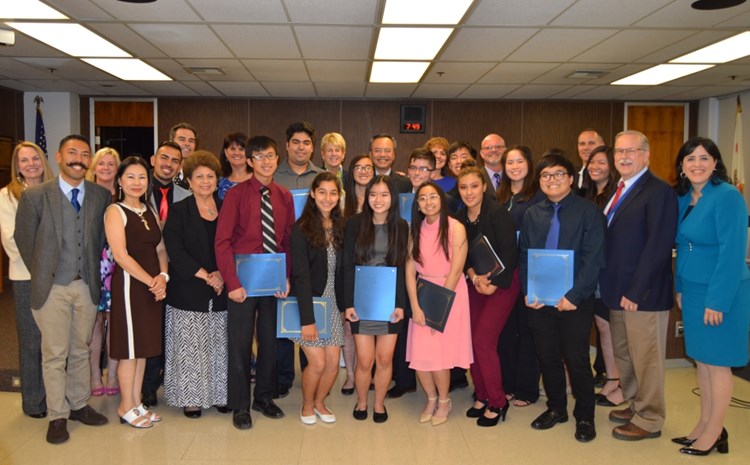 GGUSD Valedictorians and Salutatorians of 2018-2019 - article thumnail image